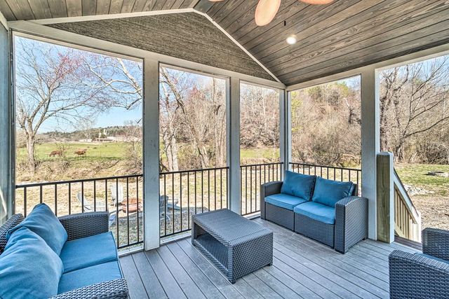 102 Mountain Meadows Drive, Morganton, GA 30560