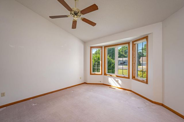 19 La Mar Court, North Mankato, MN 56003