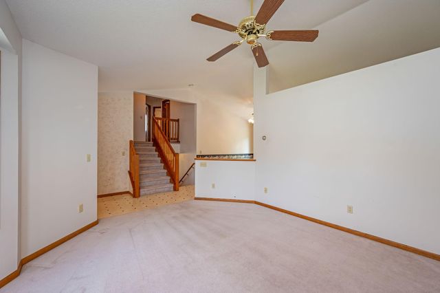 19 La Mar Court, North Mankato, MN 56003