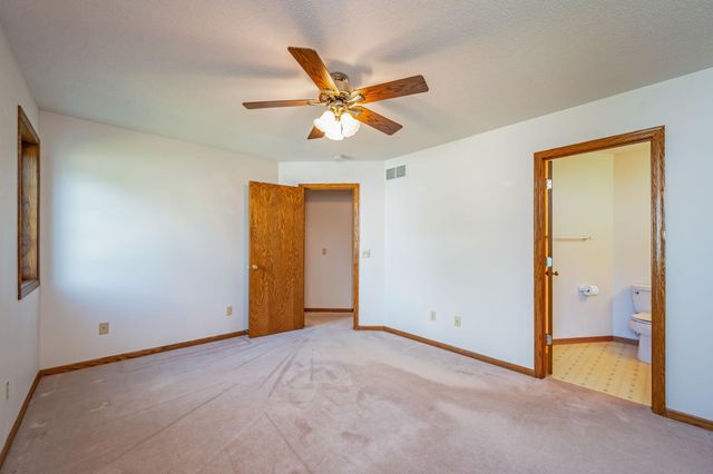 19 La Mar Court, North Mankato, MN 56003