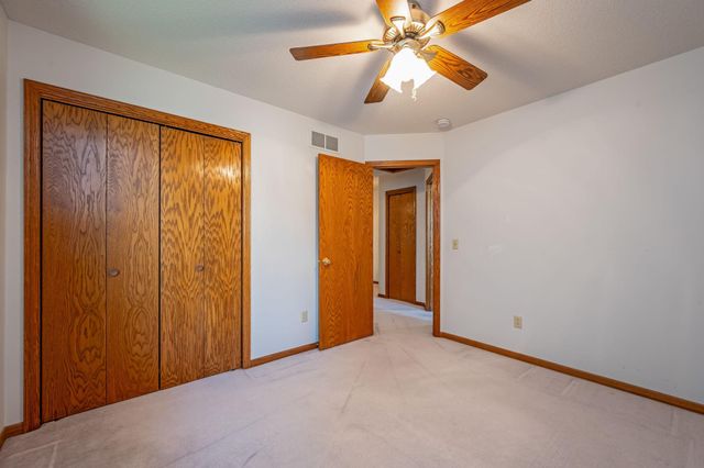 19 La Mar Court, North Mankato, MN 56003