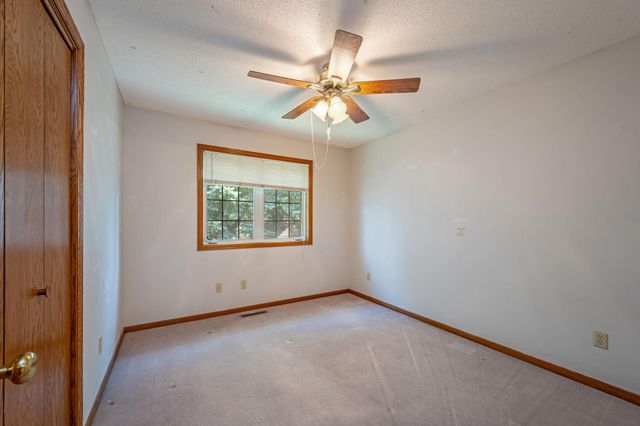 19 La Mar Court, North Mankato, MN 56003