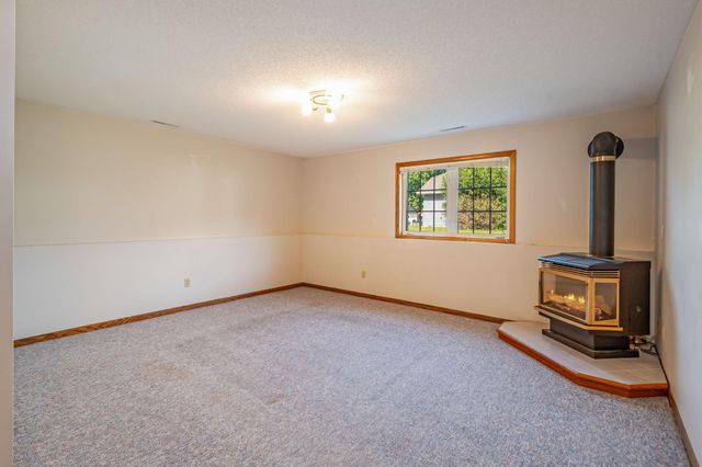 19 La Mar Court, North Mankato, MN 56003