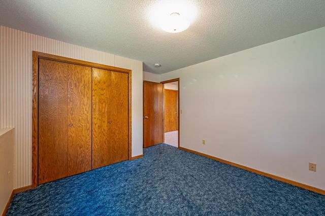 19 La Mar Court, North Mankato, MN 56003