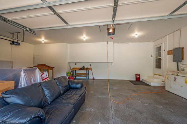 19 La Mar Court, North Mankato, MN 56003