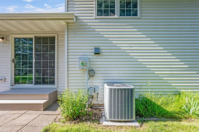 19 La Mar Court, North Mankato, MN 56003
