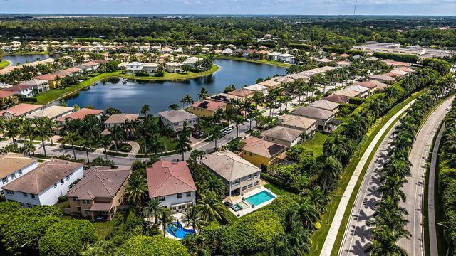 9535 PHIPPS Lane, Wellington, FL 33414