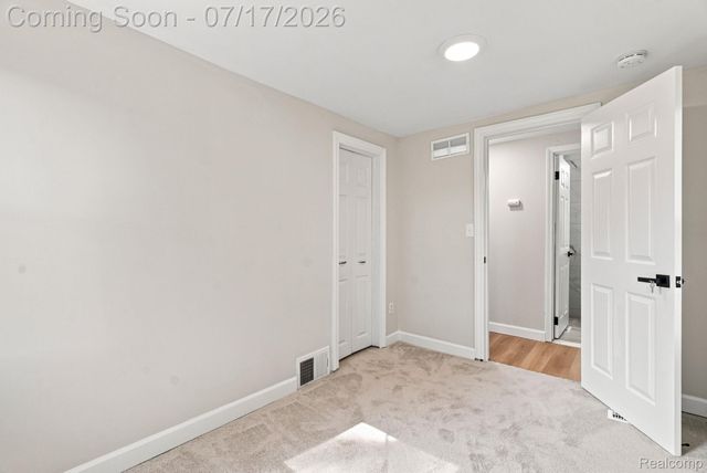 23826 Columbus Avenue, Warren, MI 48089