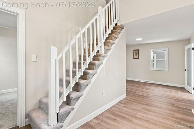 23826 Columbus Avenue, Warren, MI 48089