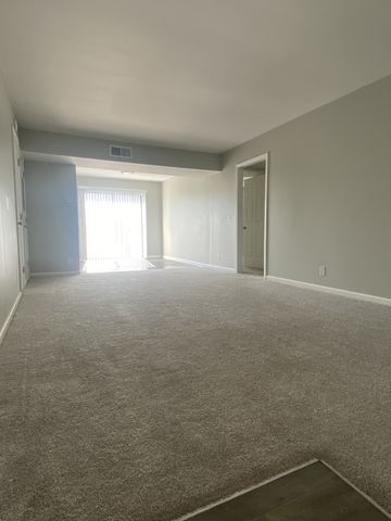 126 Walton Ferry Rd Apt F8, Hendersonville, TN 37075