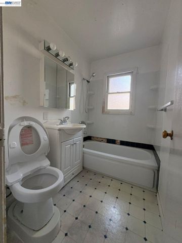 4131 Chaucer Drive, Concord, CA 94521