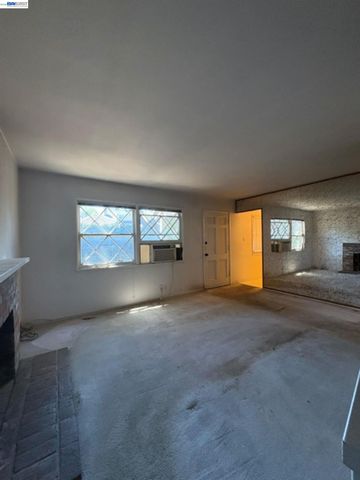 4131 Chaucer Drive, Concord, CA 94521