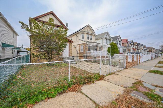 94-28 209th Street, Queens Village, NY 11428