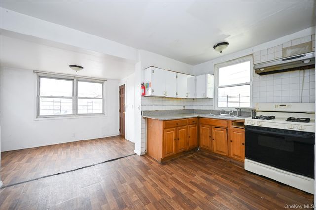 94-28 209th Street, Queens Village, NY 11428