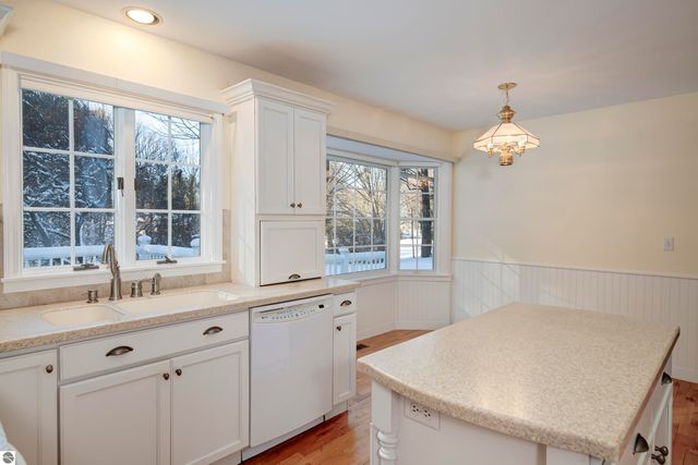 1170 Braebury Way, Traverse City, MI 49686