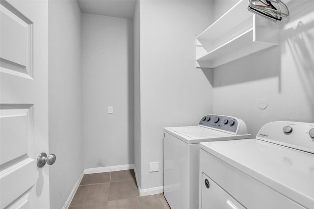 827 Cloverdale Drive, Rosharon, TX 77583