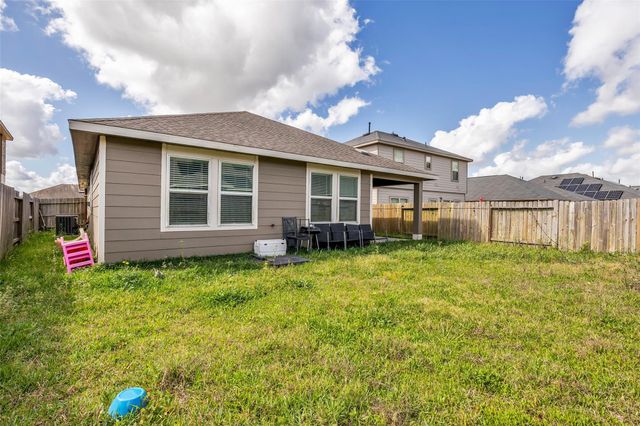 827 Cloverdale Drive, Rosharon, TX 77583