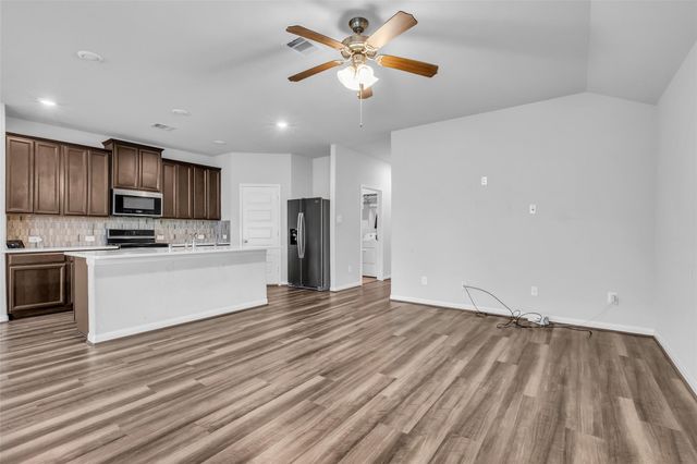 827 Cloverdale Drive, Rosharon, TX 77583