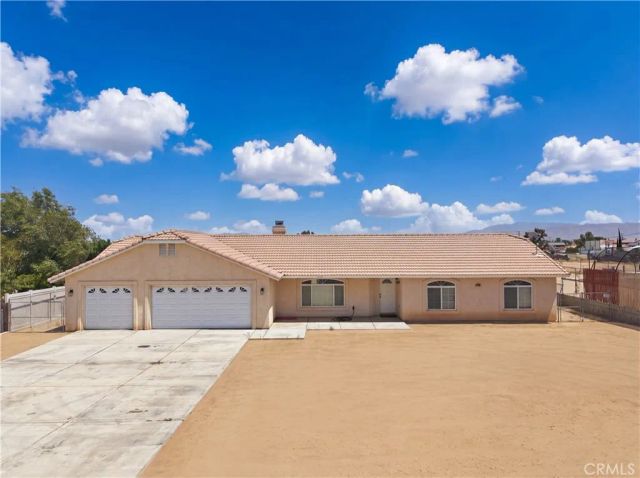 11837 11th, Hesperia, CA 92345