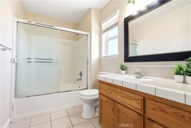 11837 11th, Hesperia, CA 92345