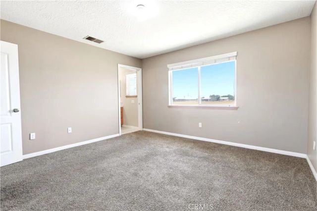 11837 11th, Hesperia, CA 92345