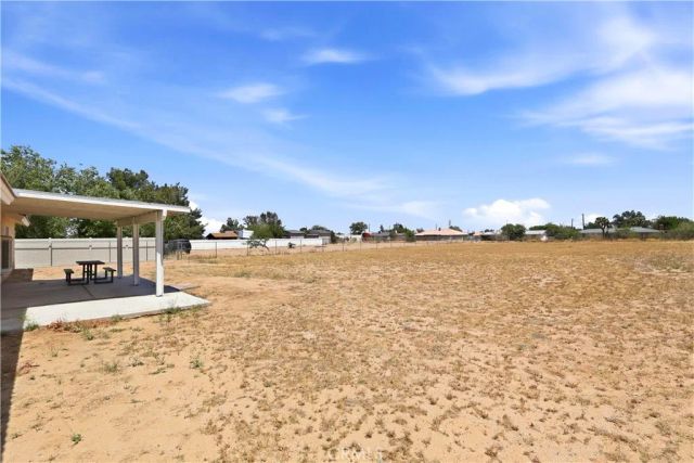 11837 11th, Hesperia, CA 92345