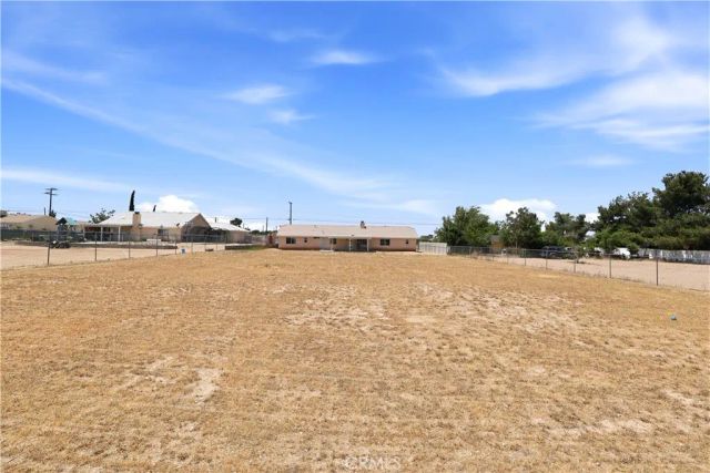 11837 11th, Hesperia, CA 92345
