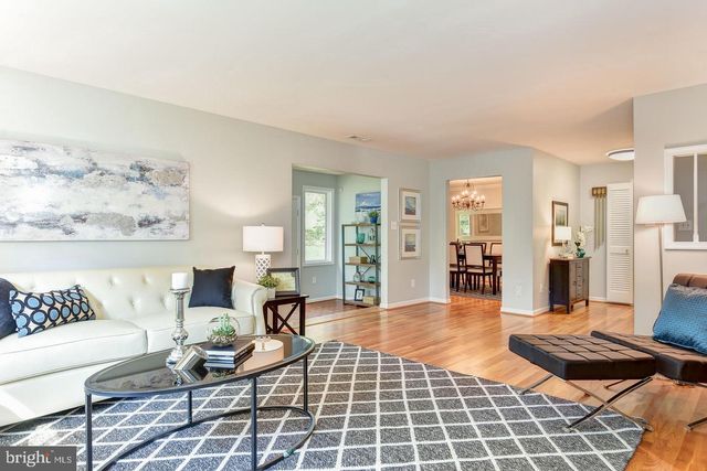 7326 OLD DOMINION DR, Mclean, VA 22101