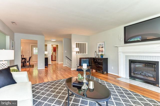 7326 OLD DOMINION DR, Mclean, VA 22101
