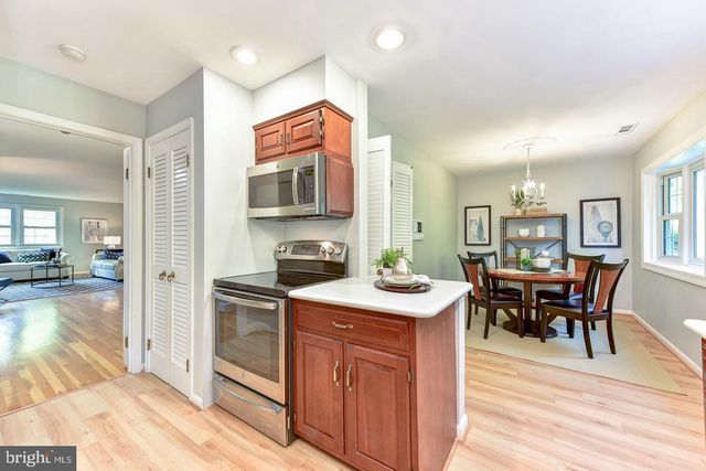 7326 OLD DOMINION DR, Mclean, VA 22101