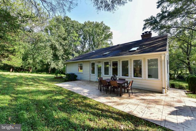 7326 OLD DOMINION DR, Mclean, VA 22101
