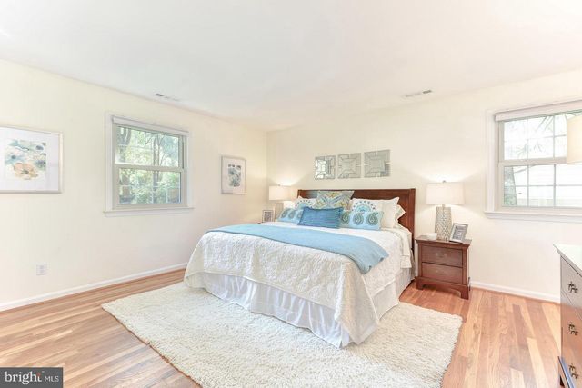 7326 OLD DOMINION DR, Mclean, VA 22101