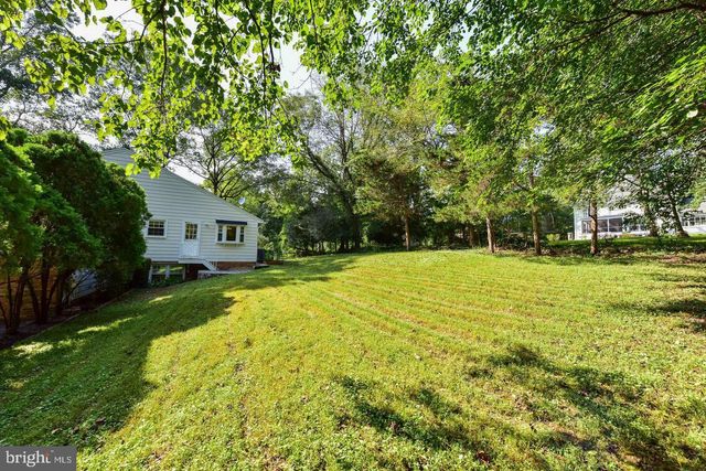 7326 OLD DOMINION DR, Mclean, VA 22101