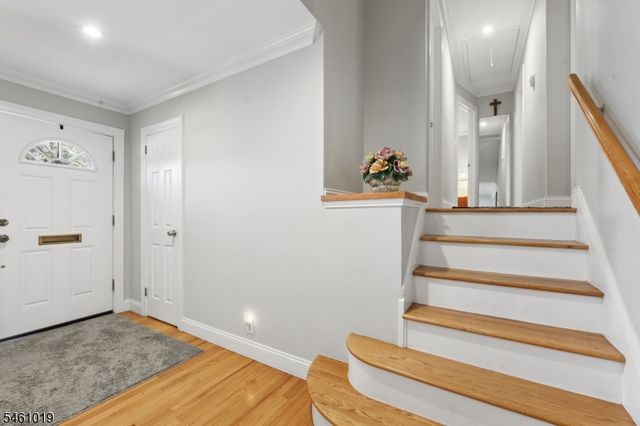 5 Viewpoint Rd, Wayne Twp., NJ 07470