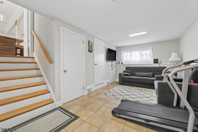 5 Viewpoint Rd, Wayne Twp., NJ 07470