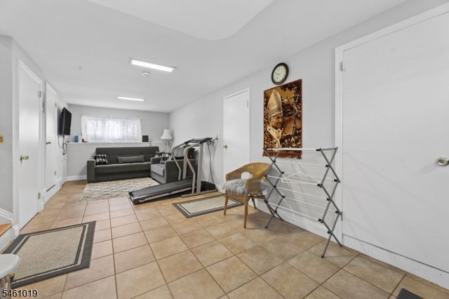 5 Viewpoint Rd, Wayne Twp., NJ 07470