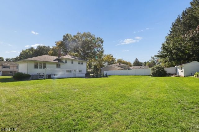 5 Viewpoint Rd, Wayne Twp., NJ 07470