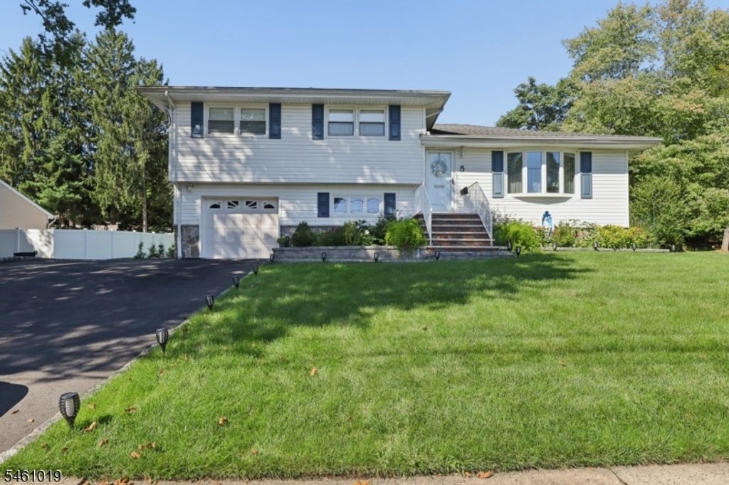 5 Viewpoint Rd, Wayne Twp., NJ 07470