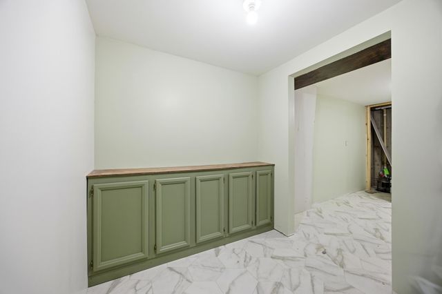 2867 Westgate Drive S, Fargo, ND 58103