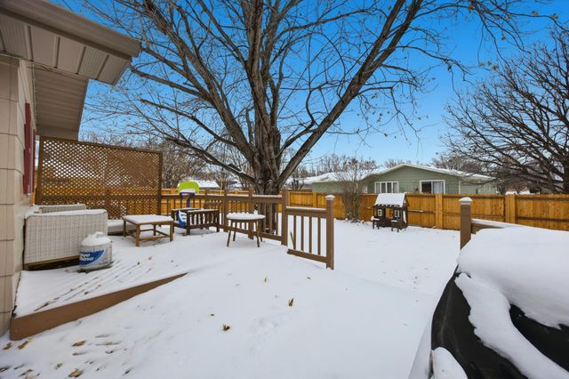 2867 Westgate Drive S, Fargo, ND 58103