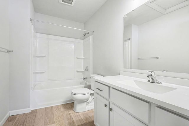 48405 Silver Oaks W, Mattawan, MI 49071