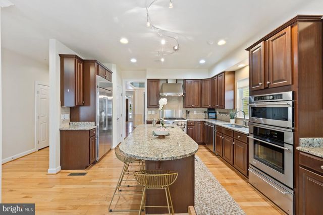 23004 SYCAMORE FARM DR, Clarksburg, MD 20871