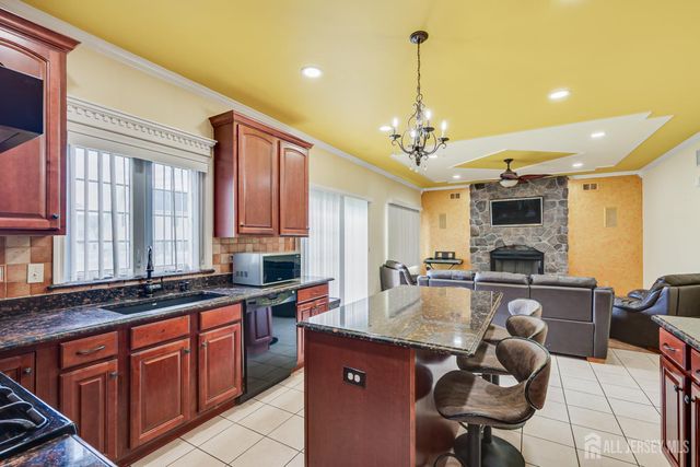 5 Marcel Lane, Piscataway, NJ 08854