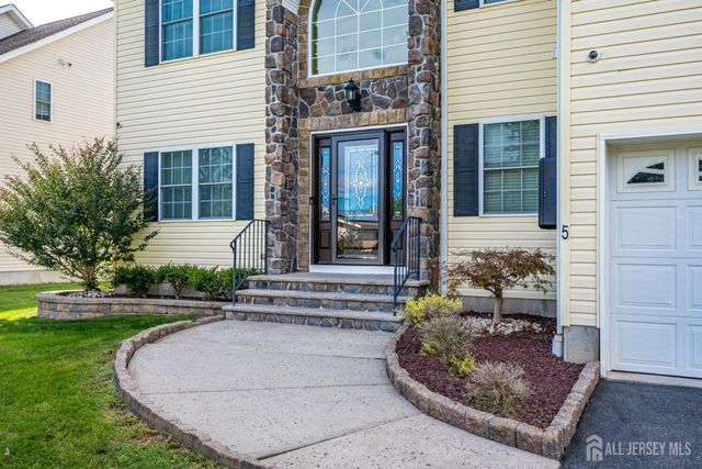 5 Marcel Lane, Piscataway, NJ 08854