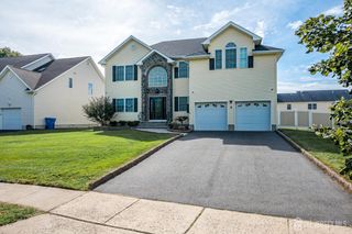 5 Marcel Lane, Piscataway, NJ 08854