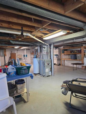 W 233 Carrollton AVE, Salem, VA 24153