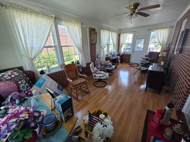 W 233 Carrollton AVE, Salem, VA 24153