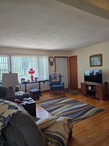 W 233 Carrollton AVE, Salem, VA 24153