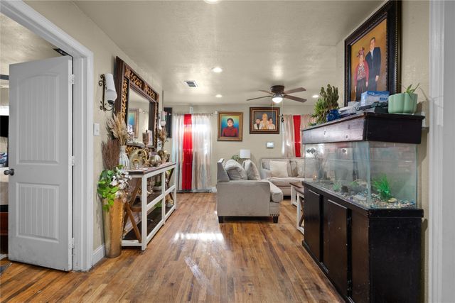 1817 Deer Path Drive, Dallas, TX 75216