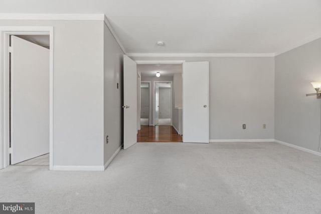 14 LAMBETH BRIDGE CT, Lutherville Timonium, MD 21093